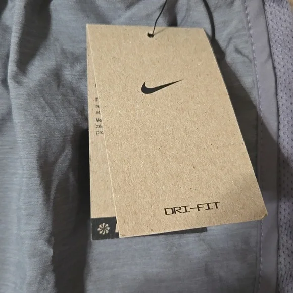 NEW! Nike Women’s Dri-Fit Shorts, Gray M - Picture 3 of 6